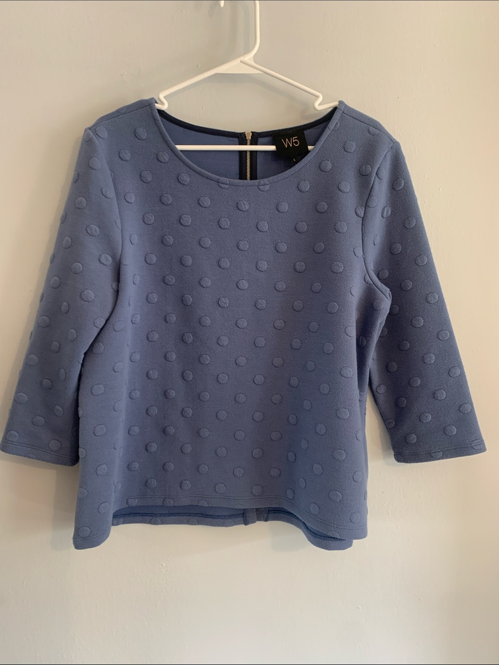 ANTHROPOLOGIE W5 Periwinkle Textured Dot 3/4 Sleeve Top